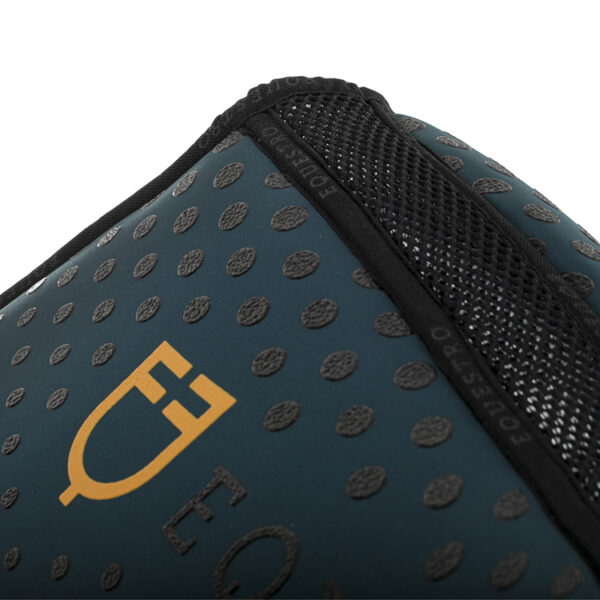 COMPENSA. EQ. IN M.FOAM CON GRIP, TESSUTO TRAFORATO SUL GAR. LOGO GIALLO