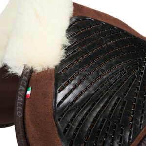 CLOSE CONTACT GEL & MEMORY FOAM 1/2 PAD W/SHEEPSKIN