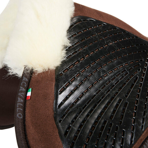 CLOSE CONTACT GEL & MEMORY FOAM 1/2 PAD W/SHEEPSKIN