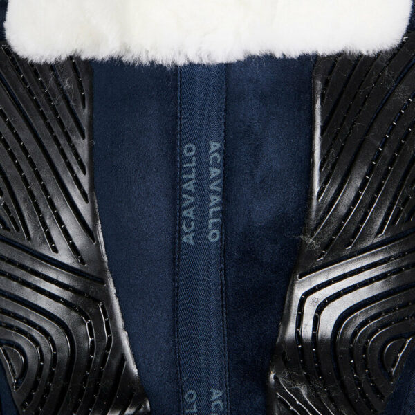 CLOSE CONTACT GEL & MEMORY FOAM 1/2 PAD W/SHEEPSKIN