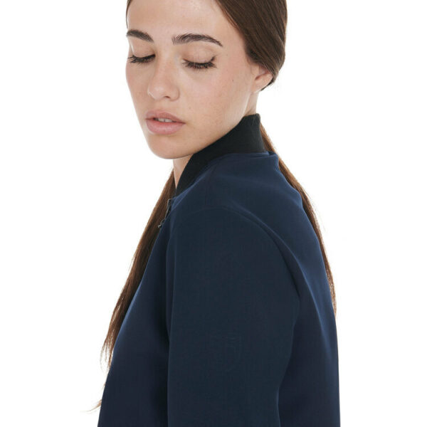 TECHNICAL WOMAN BOMBER