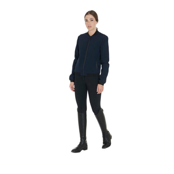 TECHNICAL WOMAN BOMBER